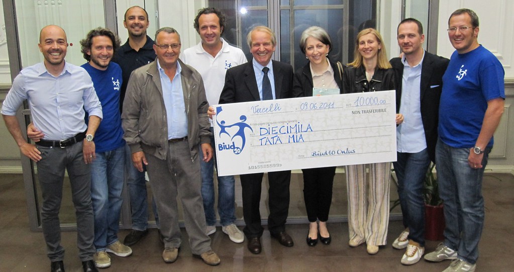 Assegno di 10.000 Euro il 09 Giugno 2011